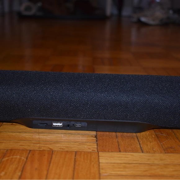 BNWOB Brookstone 17.5 Elite Pulse Sound Bar - Picture 4 of 5